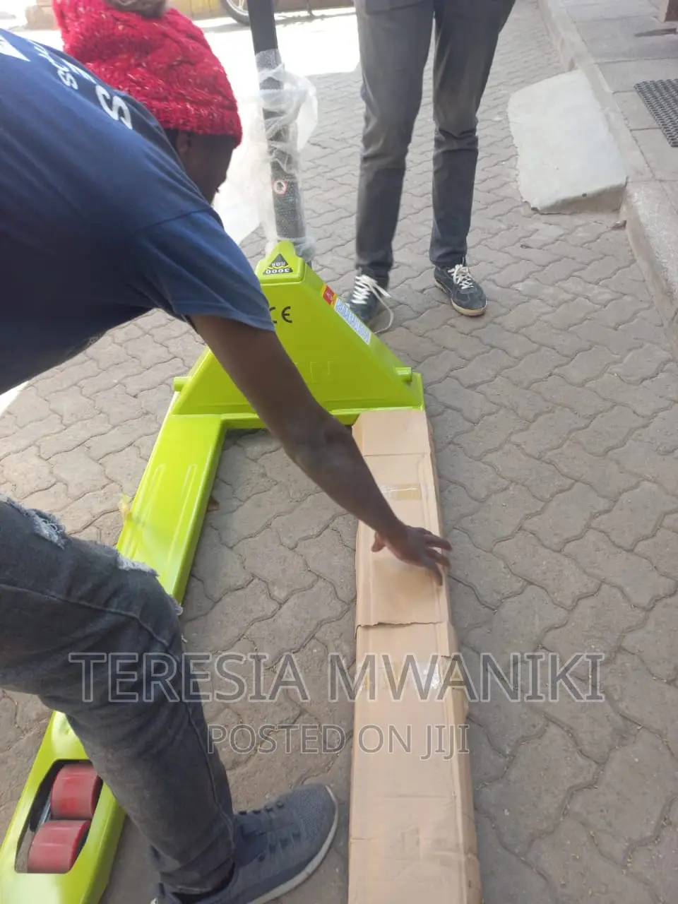 Hydraulic Pallet Truck Titan 3000kgs