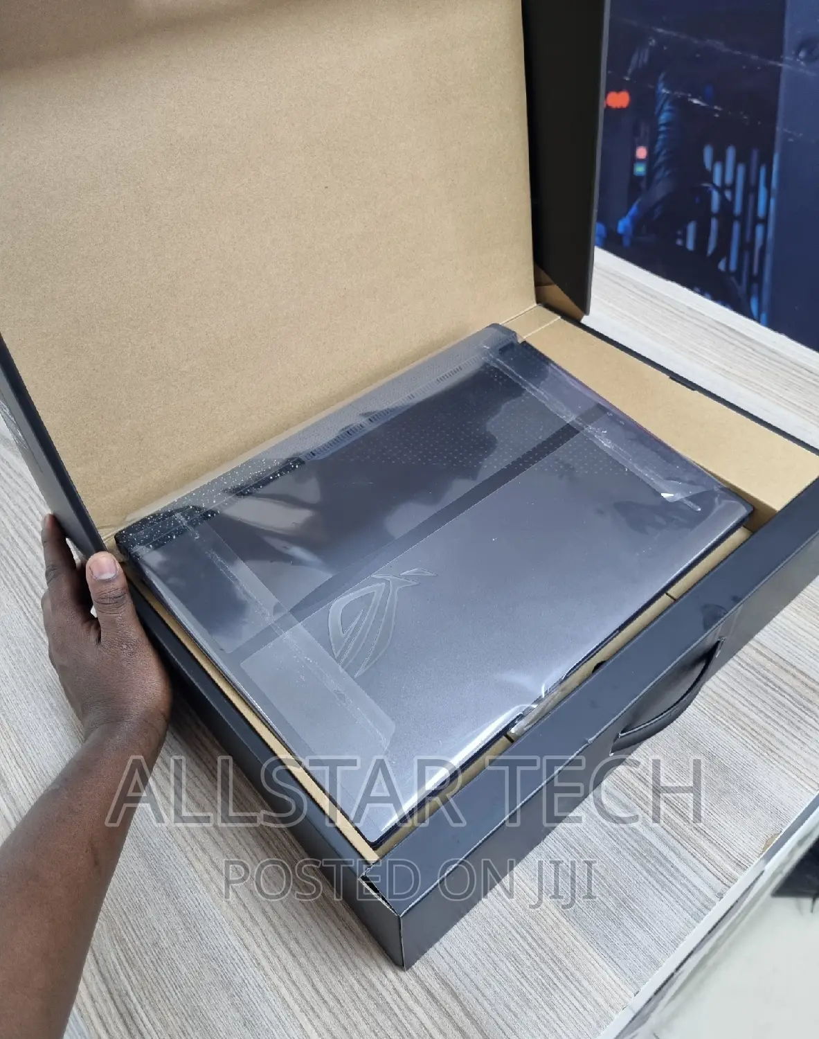 Laptop Asus ROG Strix G15 16GB AMD Ryzen 7 SSD 1T