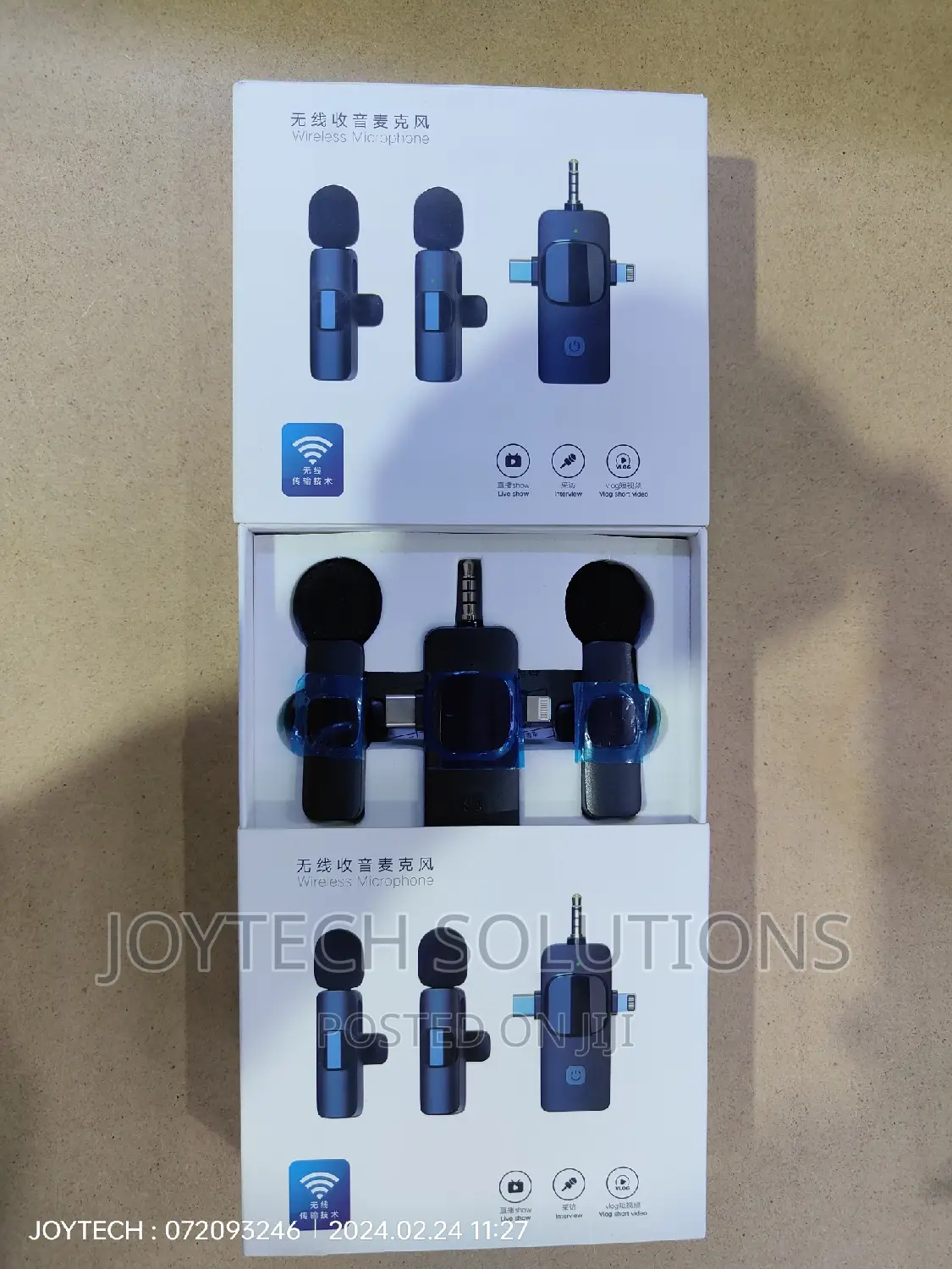 Camera Professional 3 in 1 Wireless Lavalier Microphone .