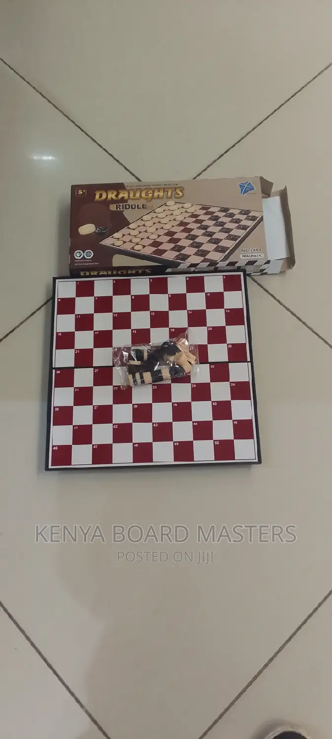 Draught Game ,Strong Board Draught Game Available