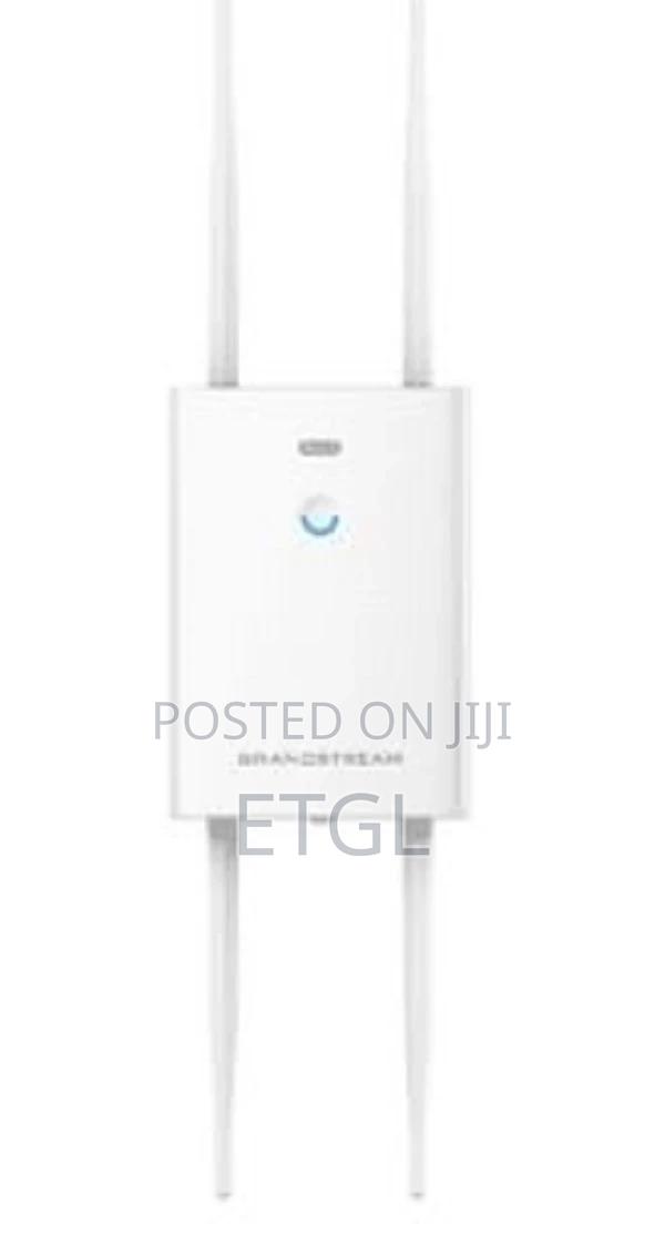 Grandstream GWN7664LR Outdoor Long-Range Wi-Fi 6