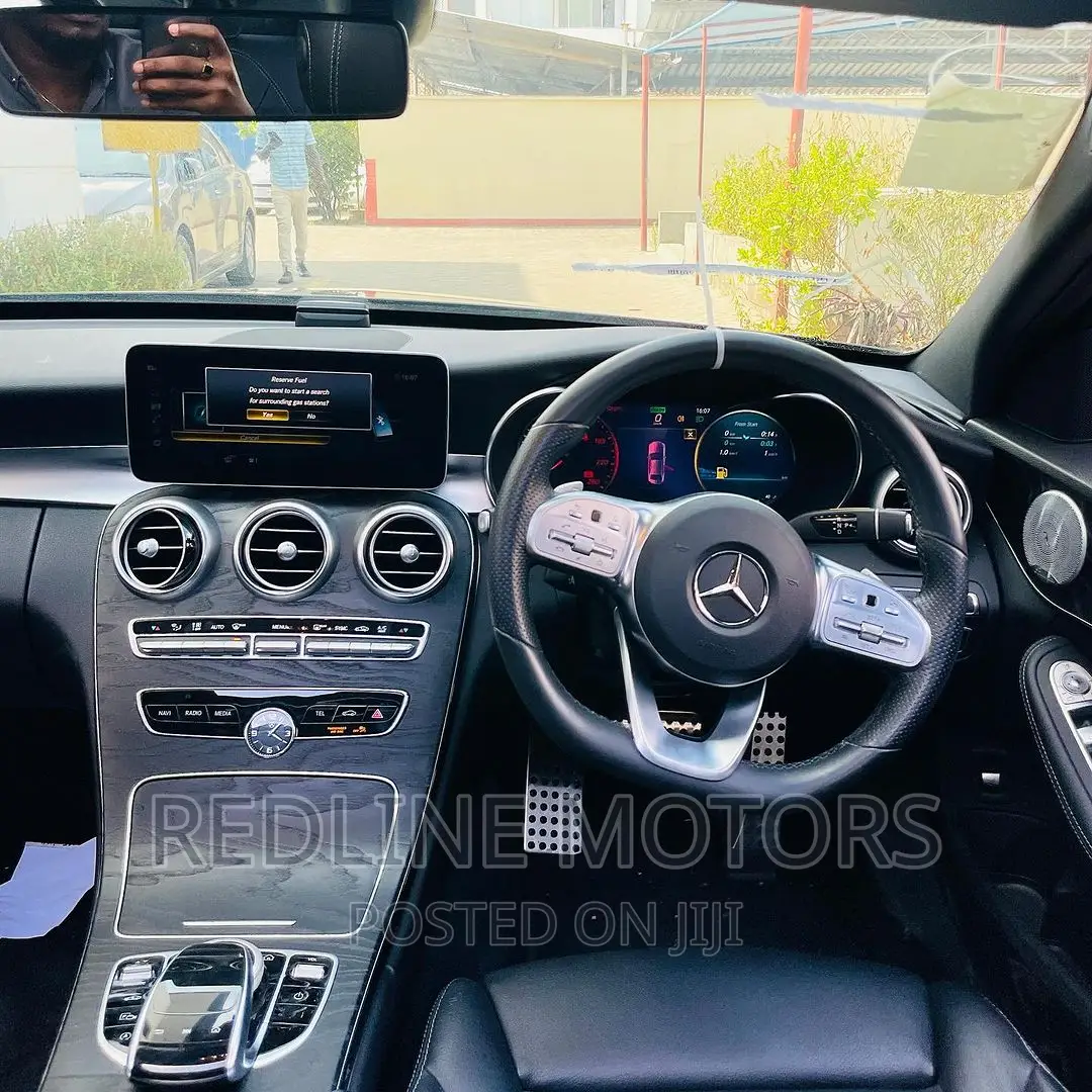 Mercedes-Benz C200 2017 Matt Black