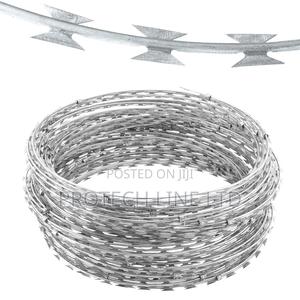 450mm Galvanized Cross Barbed Razor Wire - thumbnail 2