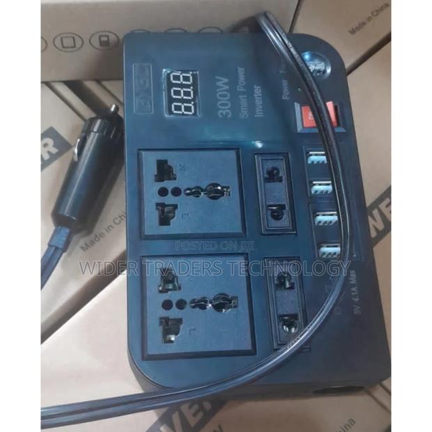 300w Car Inverter With 4 Usb Charging Ports And 4 Charging