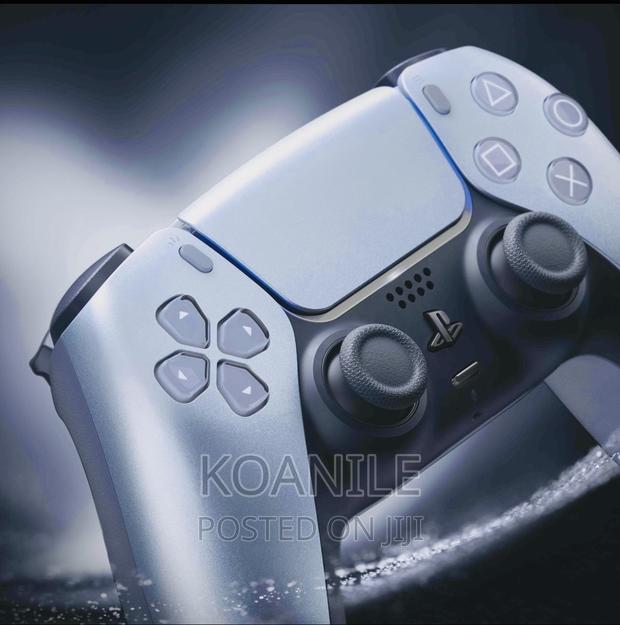 PS5 Dualsense Controller (Sterling Silver) - thumbnail 2