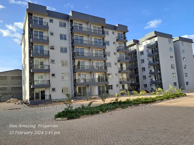 3bdrm Apartment in Airport Rd Ensuite, Gateway Mall Area for sale