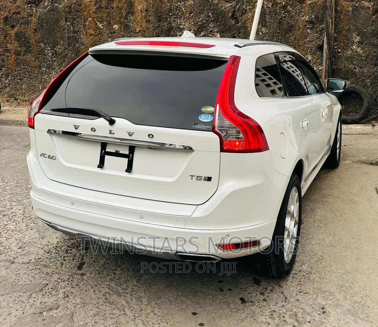 Volvo XC60 T5 Dynamic AWD 2017 White
