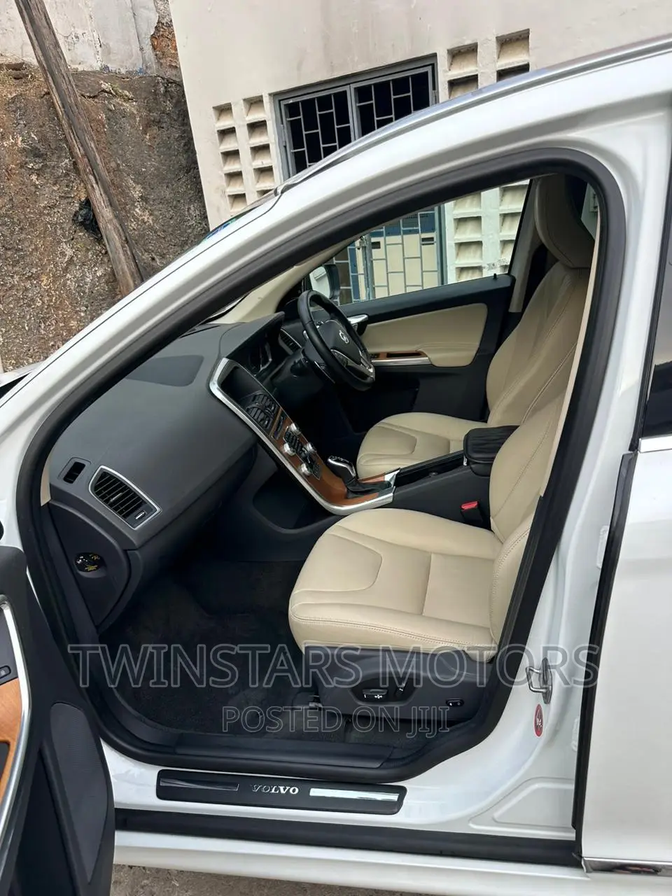 Volvo XC60 T5 Dynamic AWD 2017 White