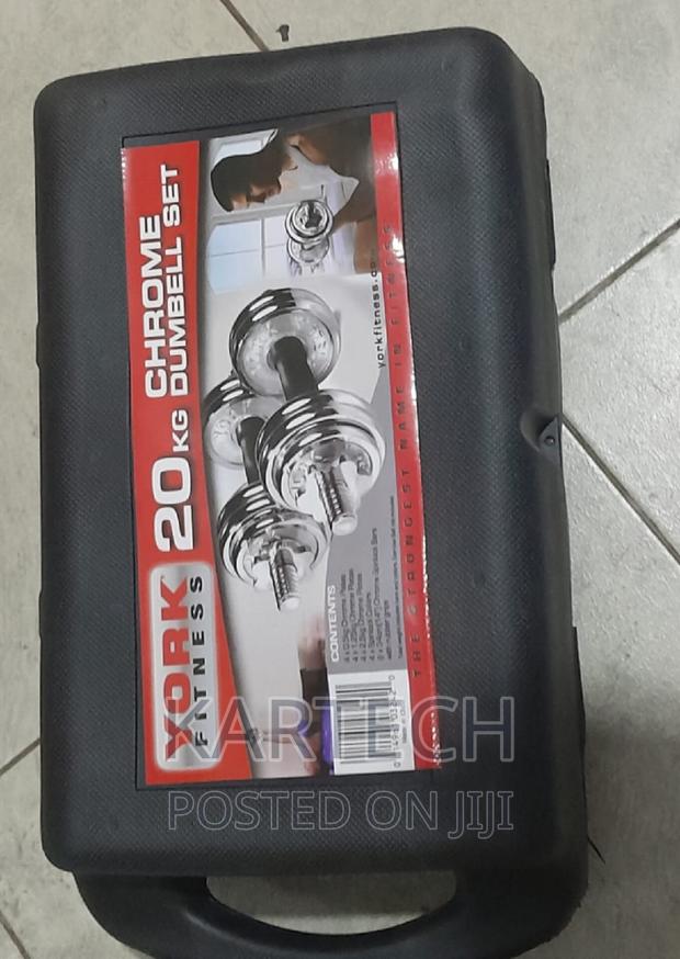 Well Balanced 20 Kg Adjustable Dumbbell Set