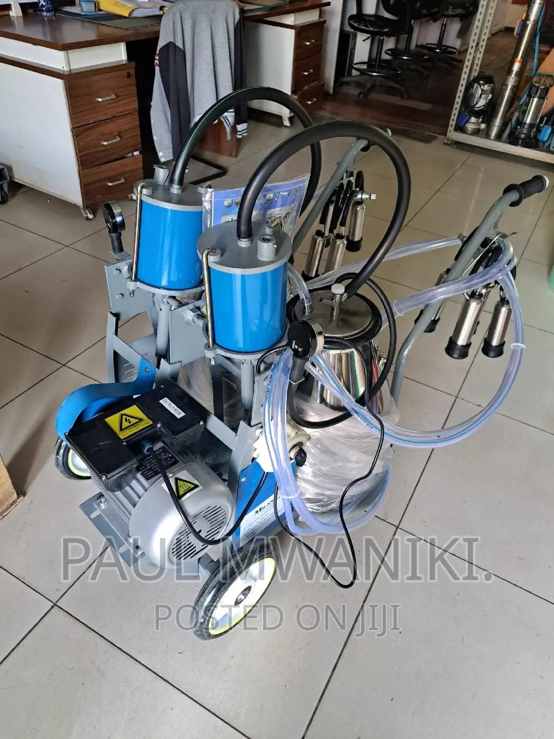 Stainless Steel Double Buckets Milking Machine.