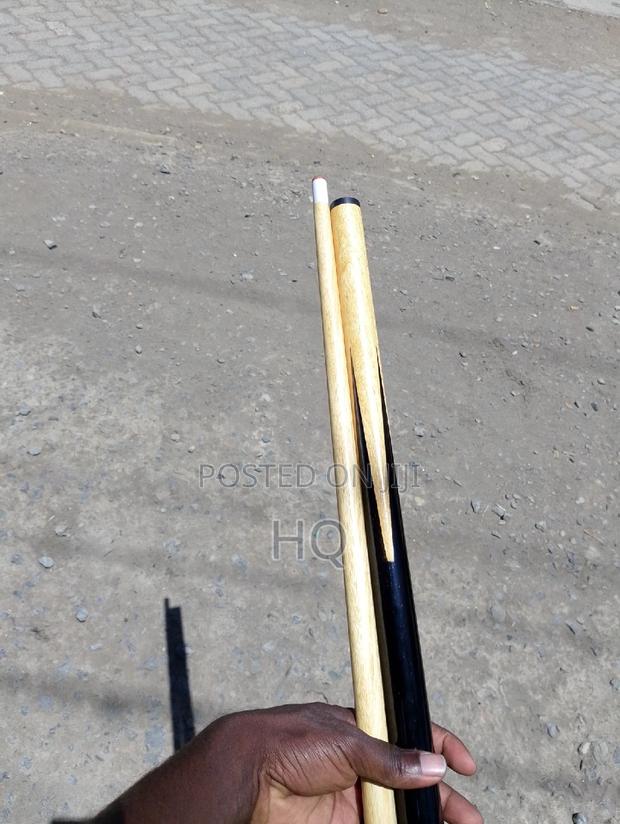 Max Pro Detachable Cue Stick 2 Halves New Cue Bag