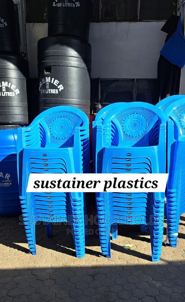 Arm Plastic Chairs/ Kenpoly - main view