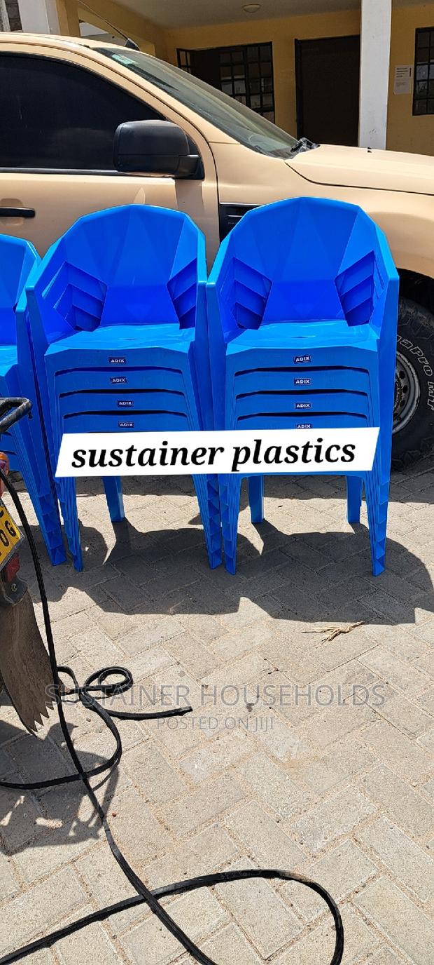 Adix Diamond Plastic Chairs - main view