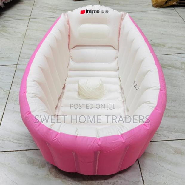 *Inflatable Baby Bath Tub With Air Pump* - main view