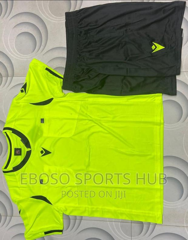 Green Imported Referee Kit - thumbnail 3