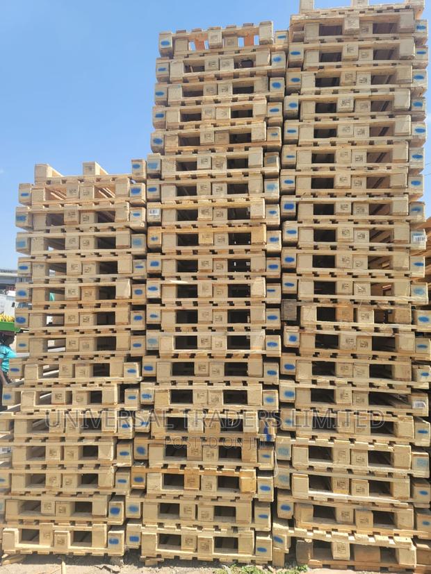 Pallets - Heat Treated Wooden Pallets for Storage