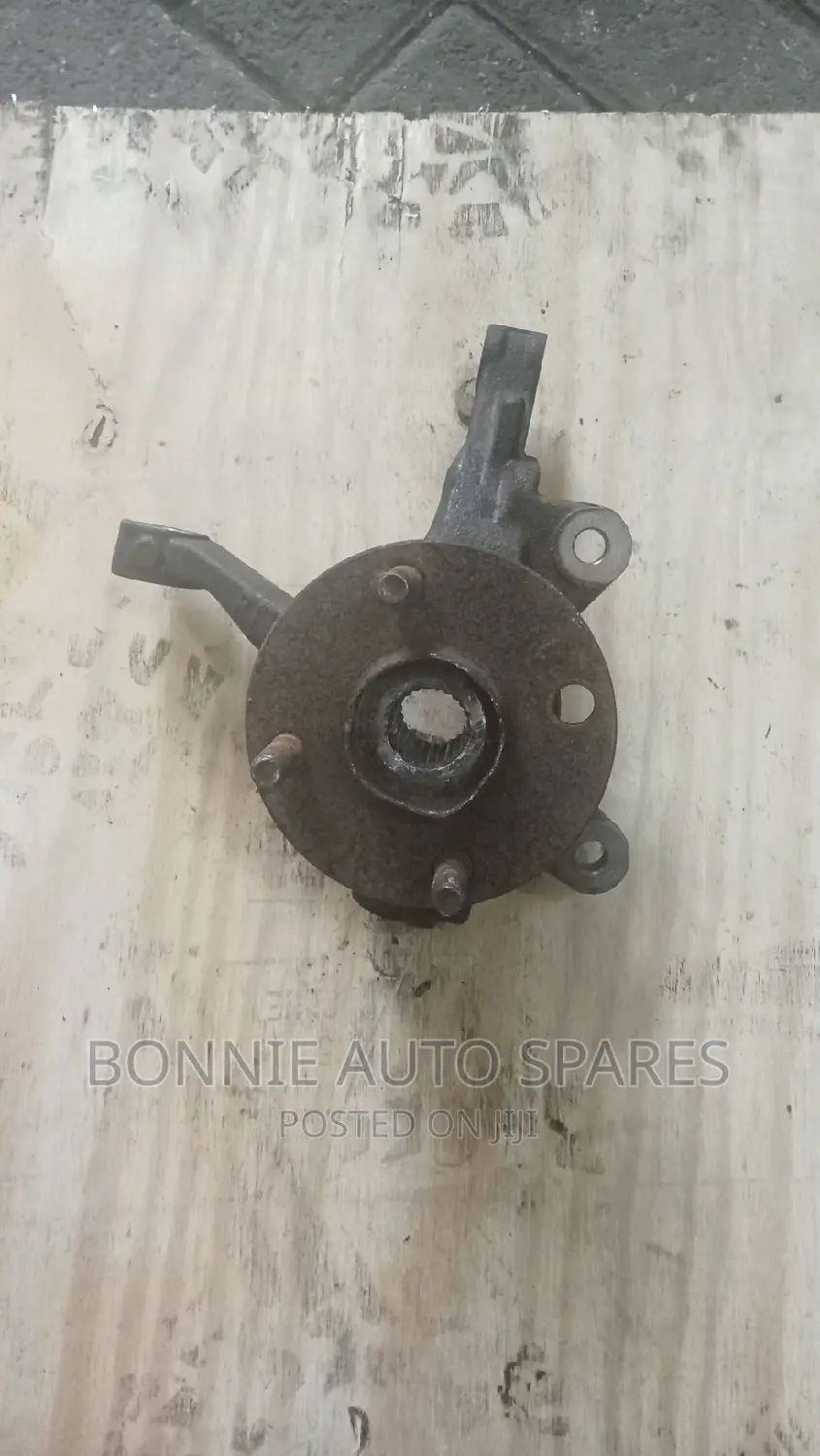 Demio 2010 Front Hub