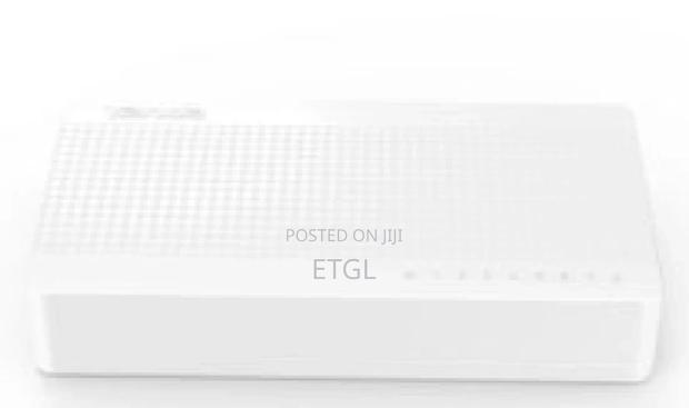 Tenda S108 8-Port 10/100 MBPS Desktop Switch