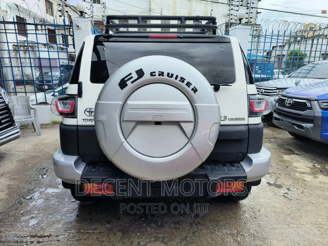 Toyota FJ Cruiser 2017 White