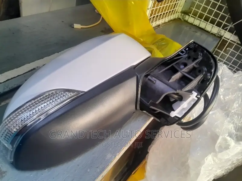 Toyota Fielder/Axio Side Mirror(S)