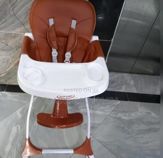 Brown Feeding Chair for Your Kid Small Size - main view