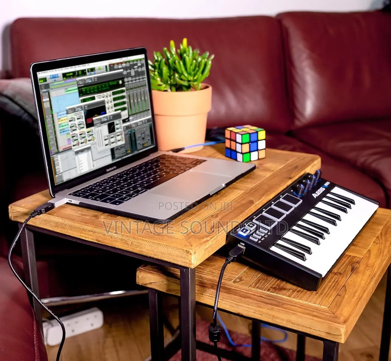 Alesis v Mini Portable 25-Key USB-MIDI Controller/ New