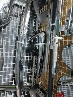 Premio [260] Bonnet Chrome