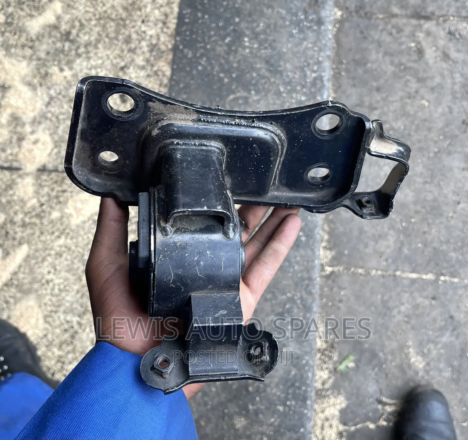Gearbox Mounting 2AZ