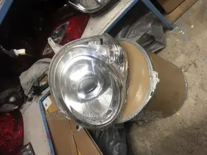 Toyota Sienta 2012-2014 Xenon Headlight