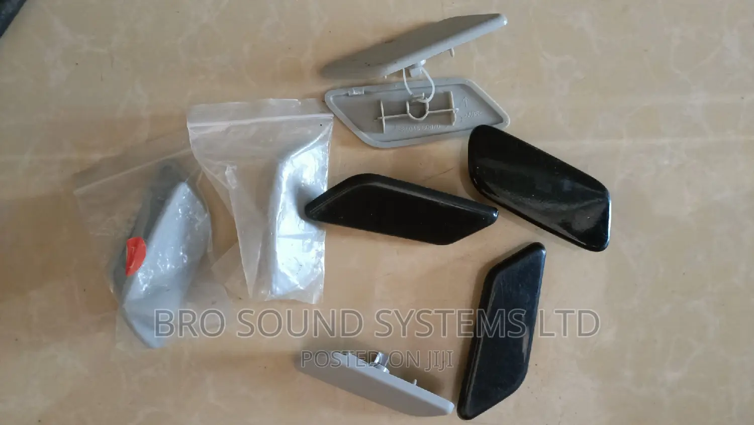 Headlight Washer Covers Toyota Landcruiser