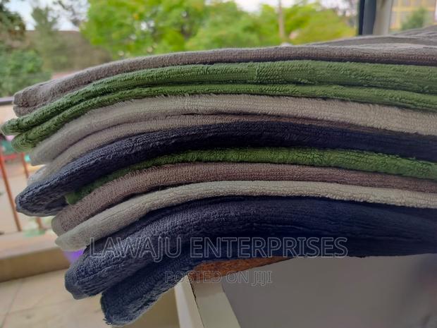 Green Coloured Saloon Towel - thumbnail 2