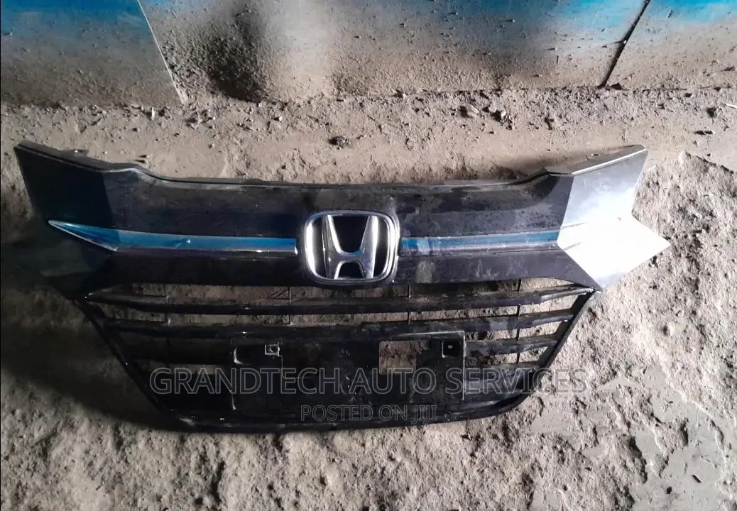 Honda Vezel Grill