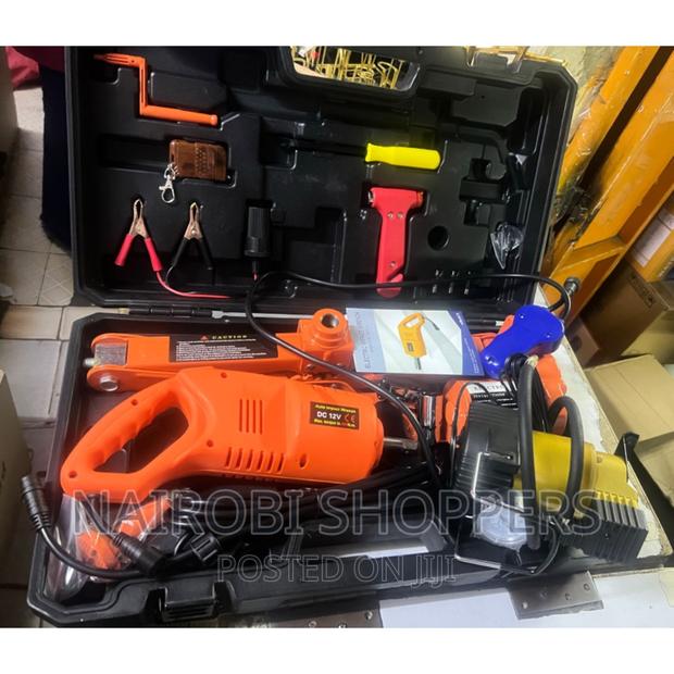 Electric Carjack/Jam Starter Kit Compressor With a Remote - main view