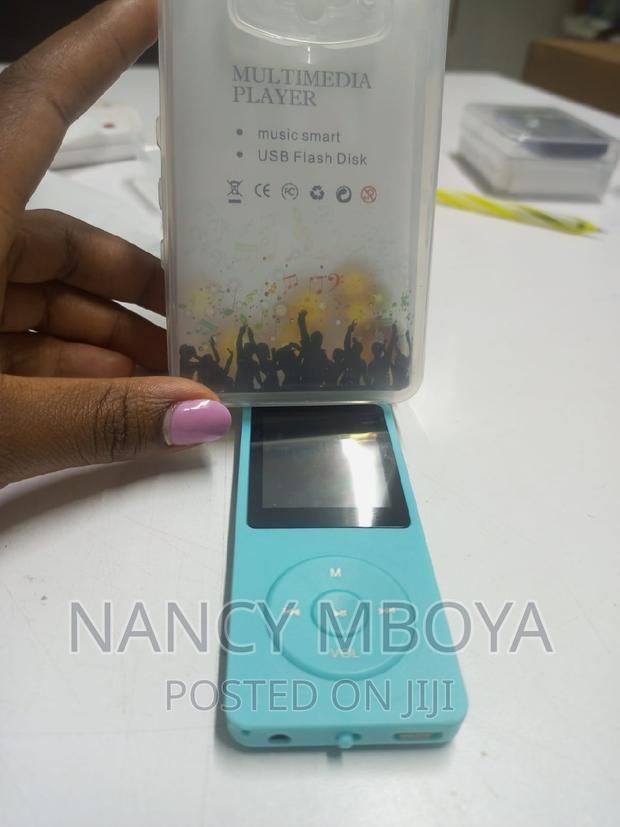 Bluetooth MP4 Player With Slot for Memory Card Supportu To12 - thumbnail 3