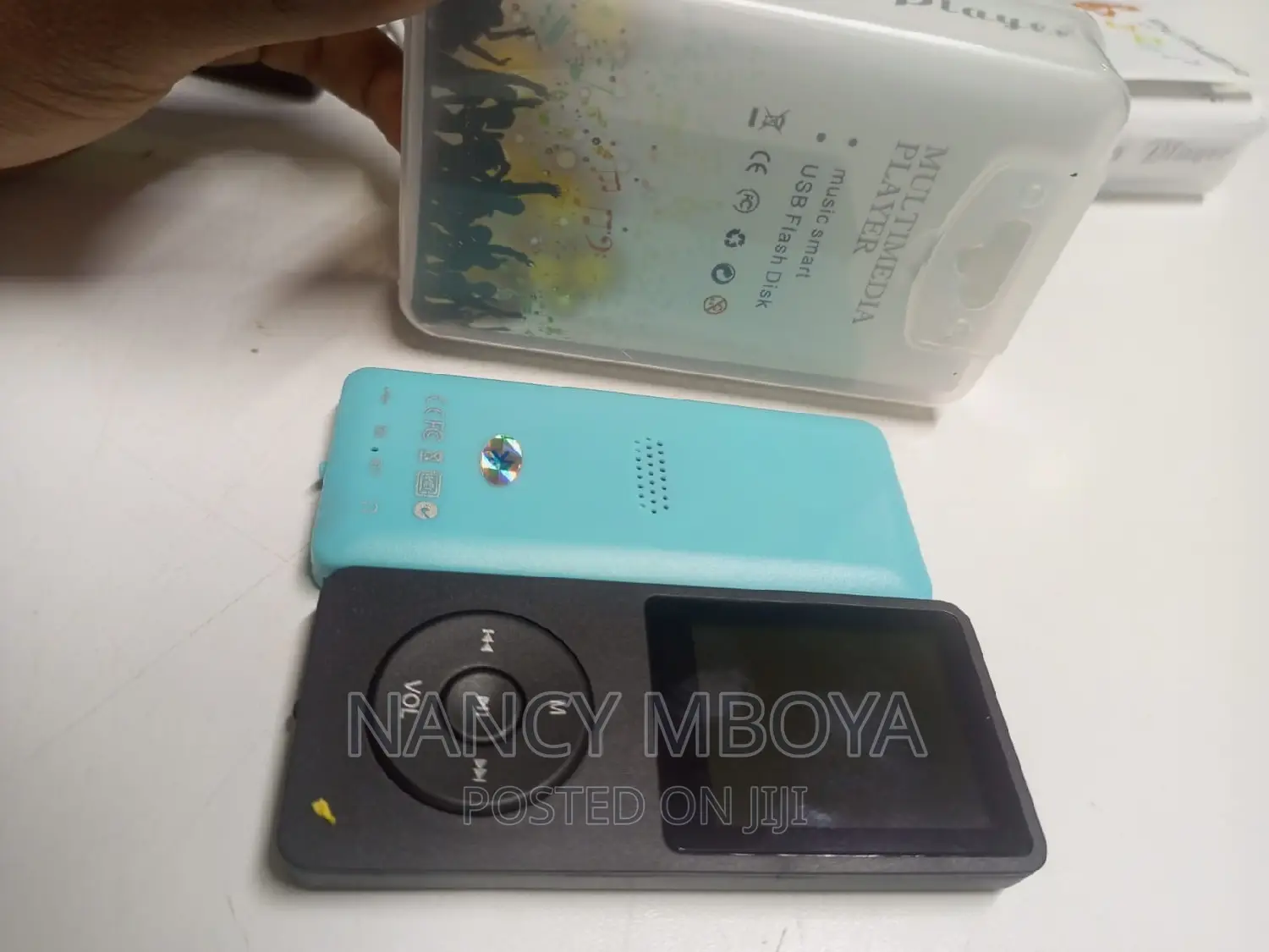 Bluetooth MP4 Player With Slot for Memory Card Supportu To12