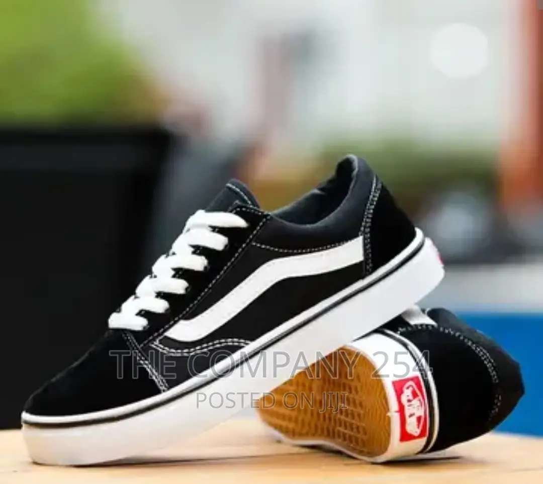 *Skater Van* Size 38-45