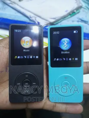 Bluetooth Mp4 Player Black and Blue