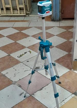 Total Laser Line Level Class 2 Plus Tripod Stand,15m Range - thumbnail 2