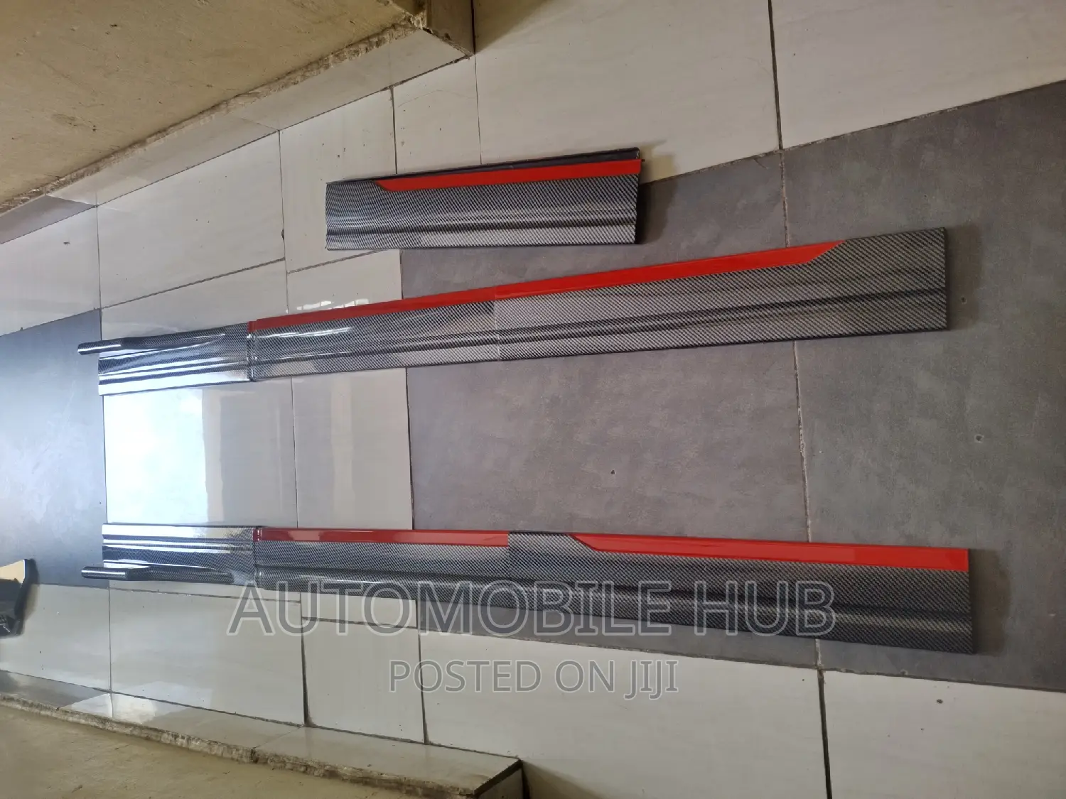Original Carbon Car Universal Side Skirts