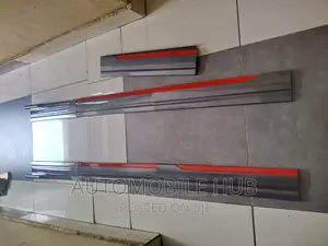 Original Carbon Car Universal Side Skirts