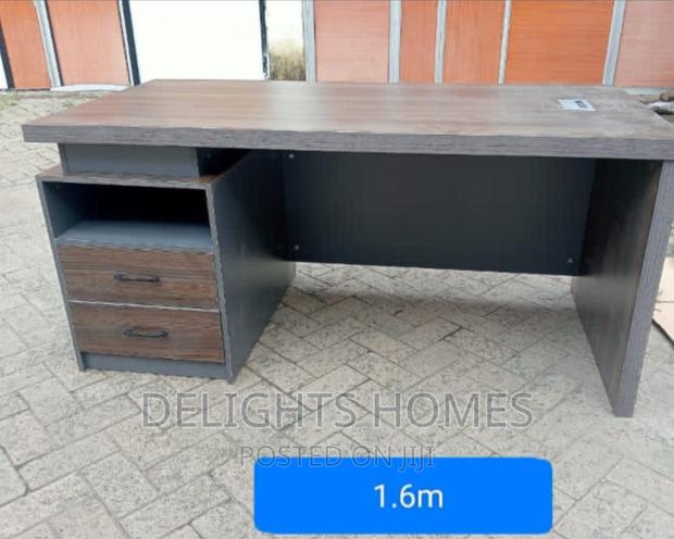 Luxurious Executive Desk - main view