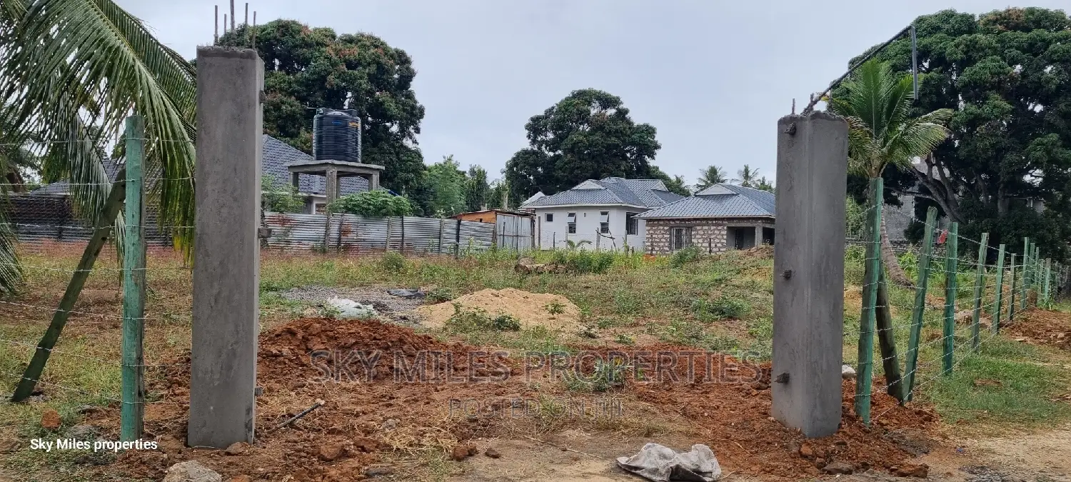 Mtwapa Retreat, Quarter Plot For Sale.