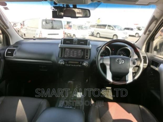 Toyota Land Cruiser Prado 2017 Pearl - thumbnail 7