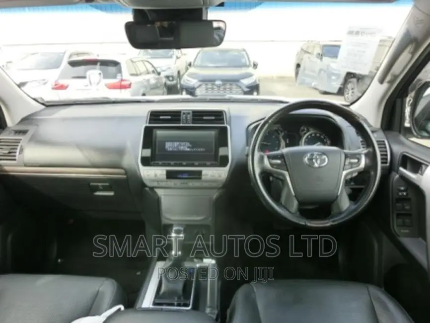Toyota Land Cruiser Prado 2018 Pearl
