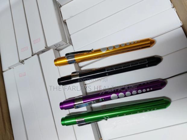 Pen Light for Eye Diagnosis. - thumbnail 2