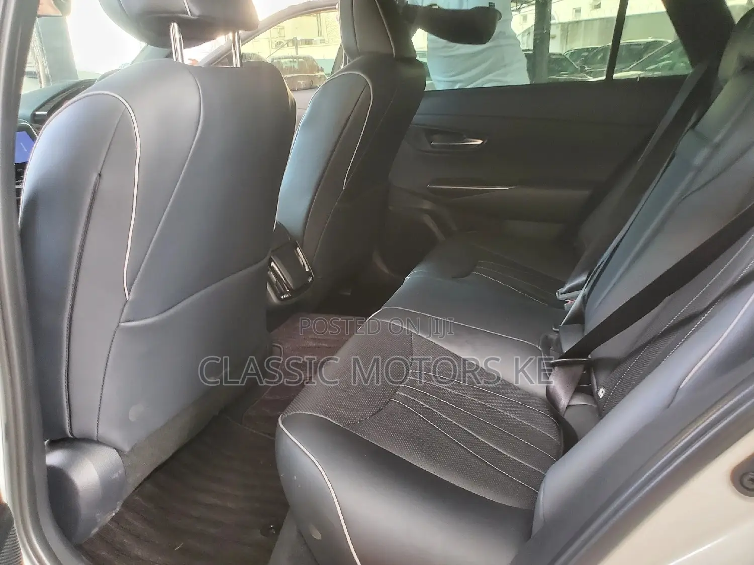 Toyota Crown 2019 White