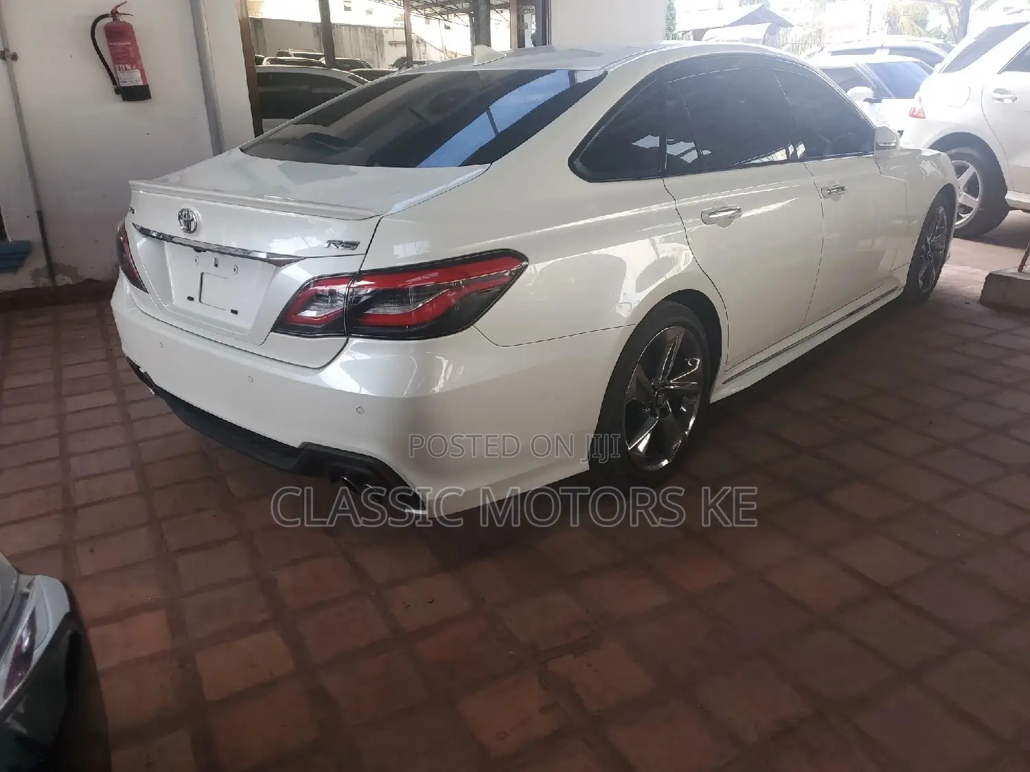 Toyota Crown 2019 White