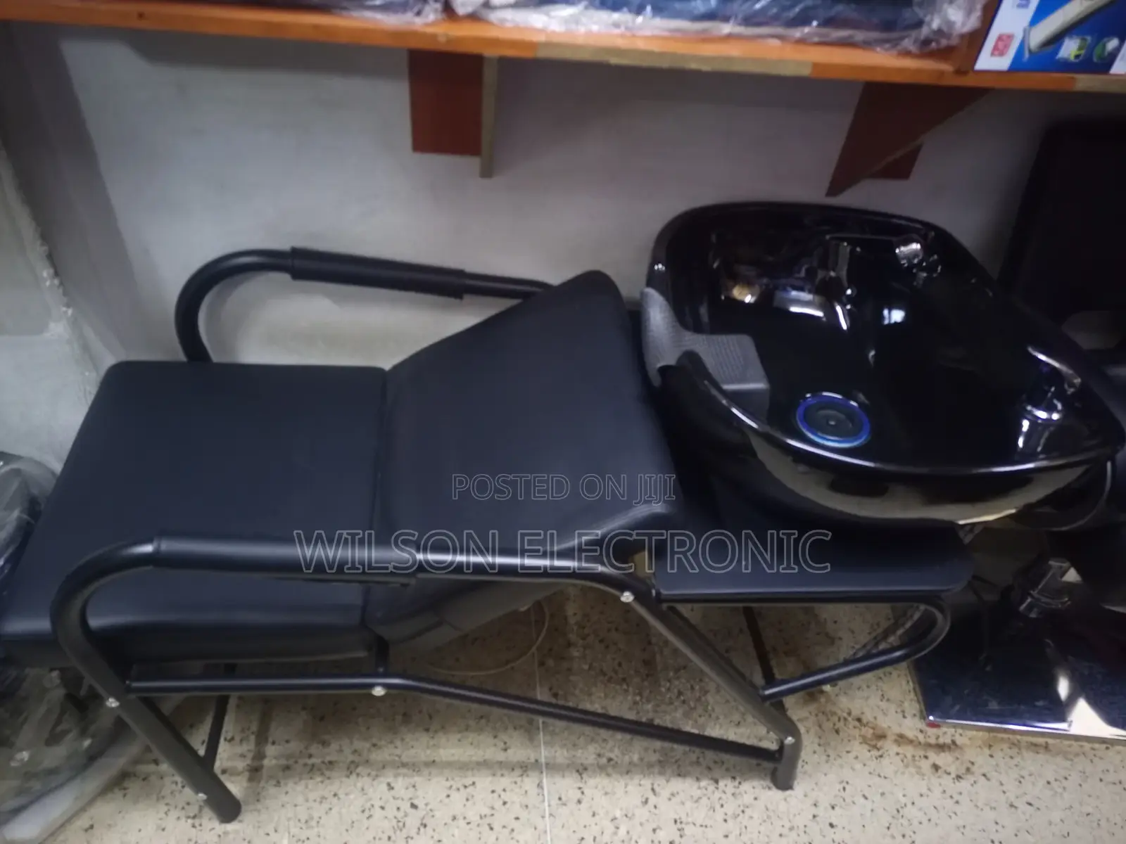 Salon Chair With Sink.