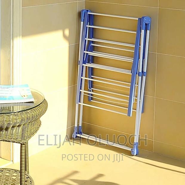 Foldable/Portable Clothes Drying Rack - thumbnail 2