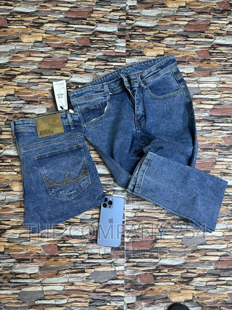 Plain Wash Slimfit Straight Men's Denim Jeans
Size 30 to 40